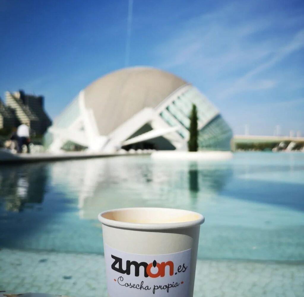 zumon-ciudad-artes-y-ciencias Vaso de Zumón en la Ciudad de las Artes y las Ciencias